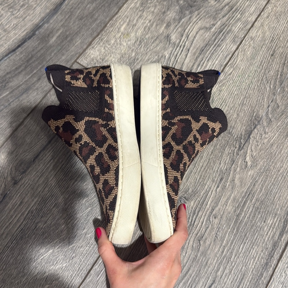 • Rothy’s • Women’s Chelsea Slip On Boot Wildcat Print
Brown 6.5 - Picture 3 of 5